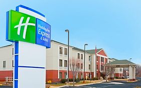 Holiday Inn Express & Suites Carneys Point - Pennsville By Ihg